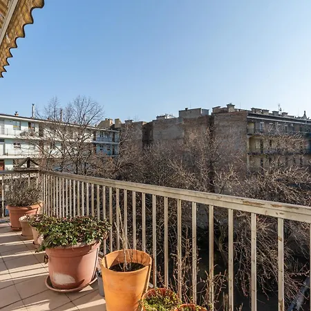 Molly's - 2 Bdrms, Terrace, Parking