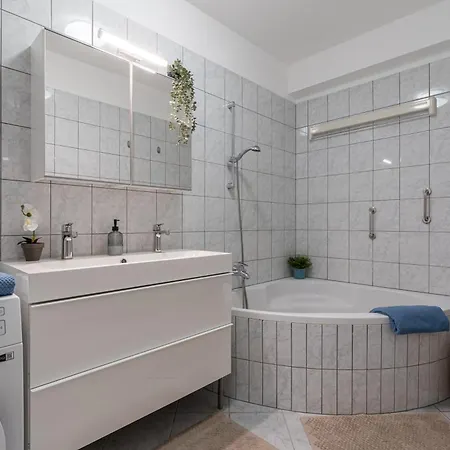 Apartment Molly's - 2 Bdrms, Terrace, Parking Budapest
